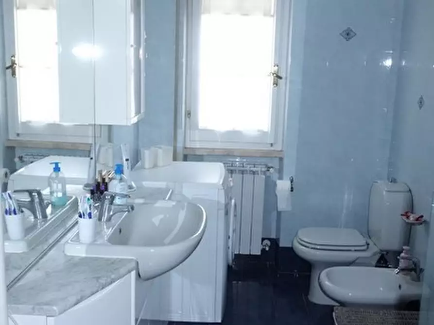 Immagine 9 di Appartamento in vendita  a Castelnuovo Magra