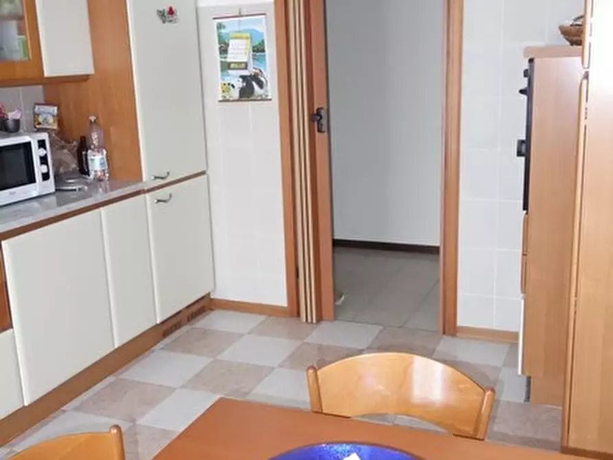 Immagine 12 di Appartamento in vendita  a Castelnuovo Magra