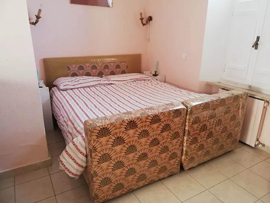 Immagine 18 di Casa indipendente in vendita  a Ortonovo