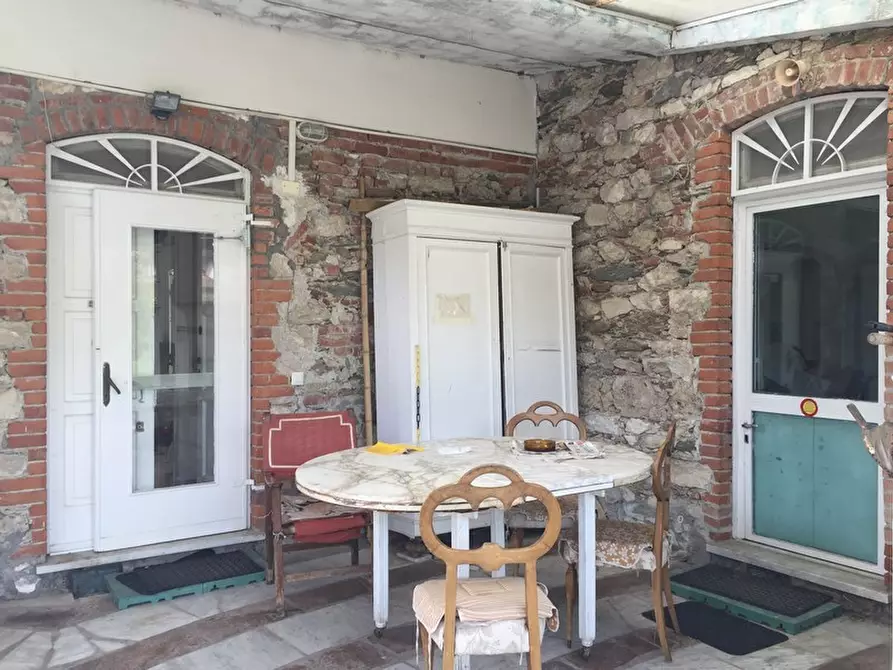 Immagine 13 di Casa indipendente in vendita  a Ortonovo