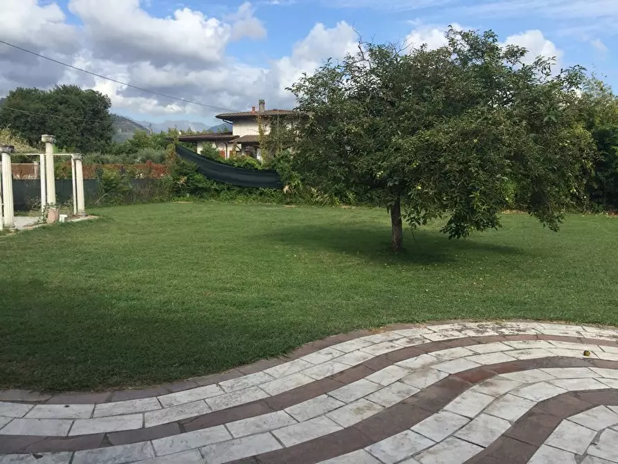 Immagine 2 di Casa indipendente in vendita  a Ortonovo