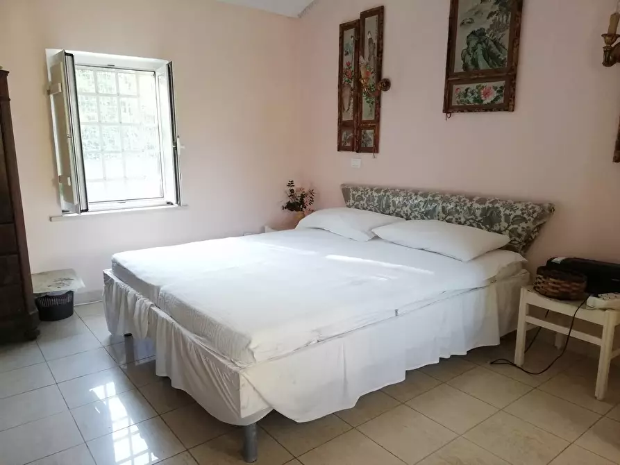 Immagine 21 di Casa indipendente in vendita  a Ortonovo