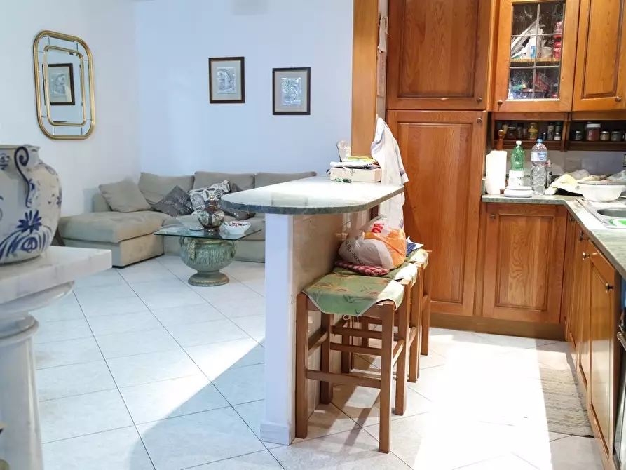 Immagine 7 di Appartamento in vendita  a Carrara