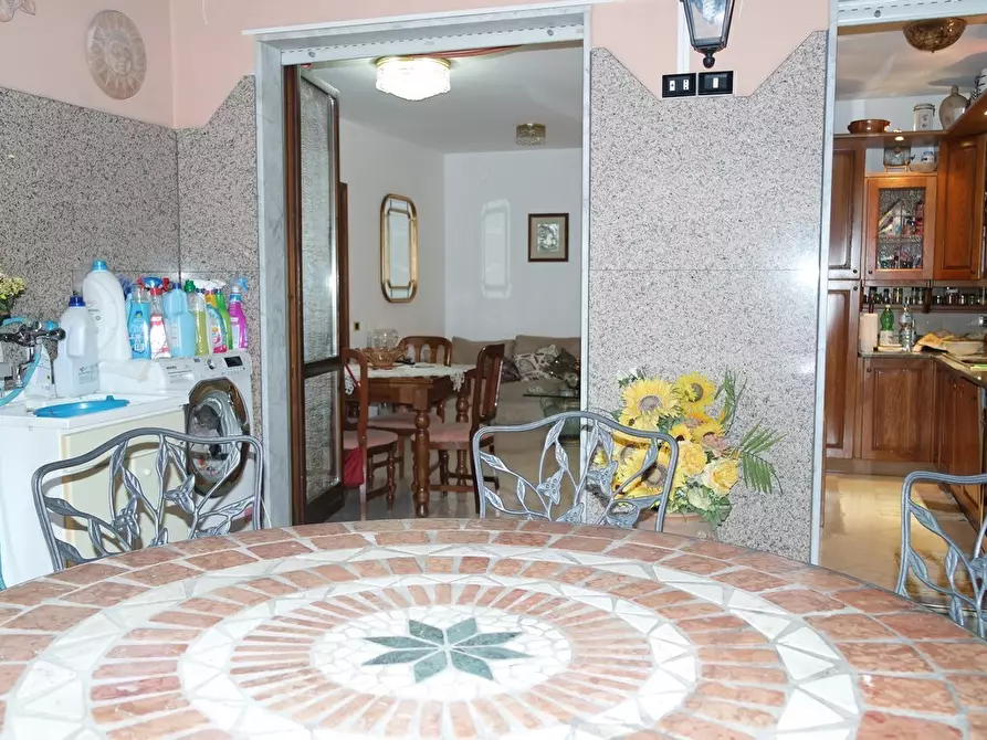 Immagine 18 di Appartamento in vendita  a Carrara