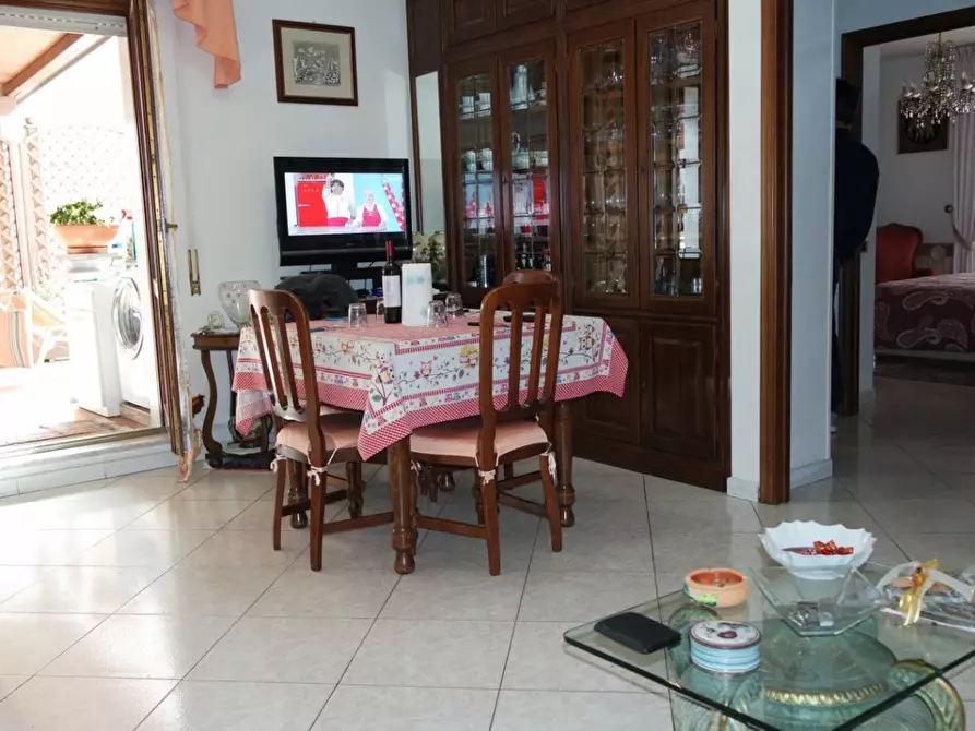 Immagine 11 di Appartamento in vendita  a Carrara