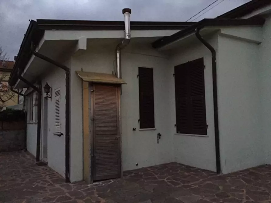 Immagine 15 di Casa semindipendente in vendita  a Castelnuovo Magra