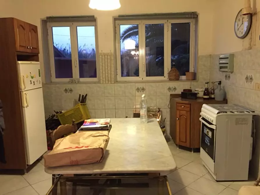 Immagine 7 di Casa semindipendente in vendita  a Castelnuovo Magra