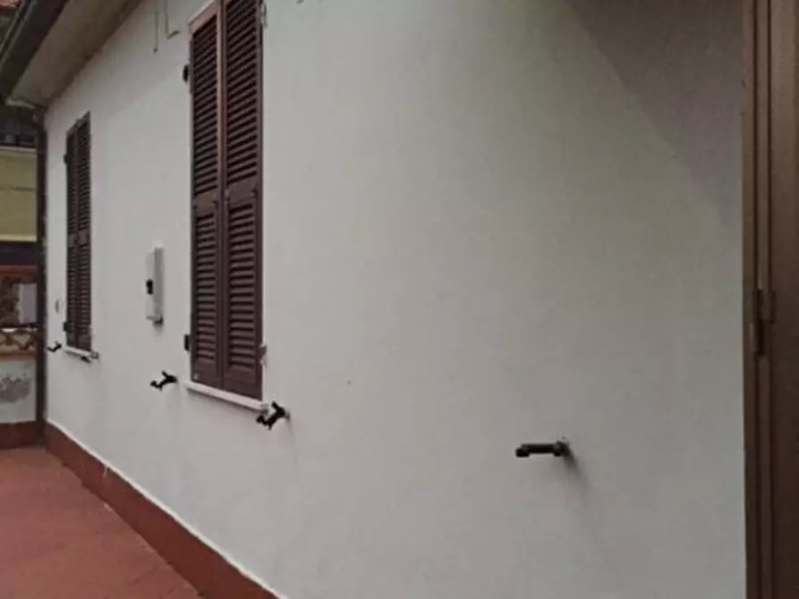 Immagine 5 di Casa semindipendente in vendita  a Castelnuovo Magra
