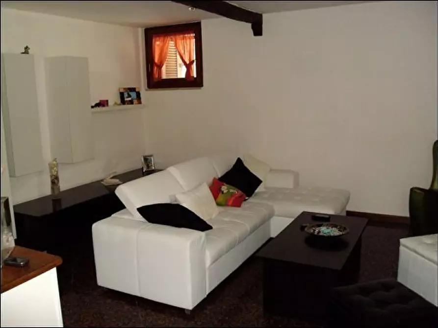 Immagine 26 di Casa semindipendente in vendita  a Carrara