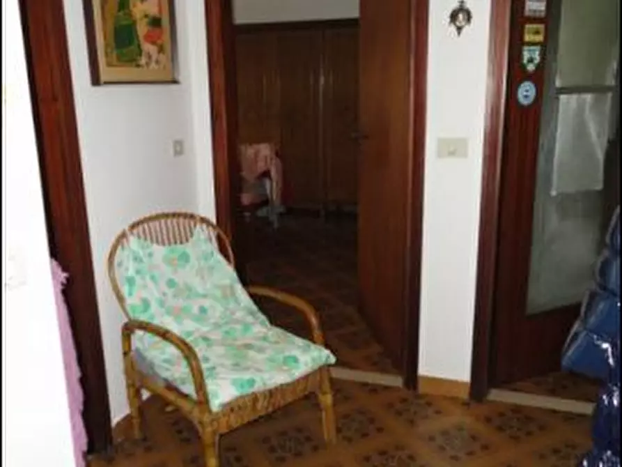 Immagine 12 di Appartamento in vendita  a Castelnuovo Magra