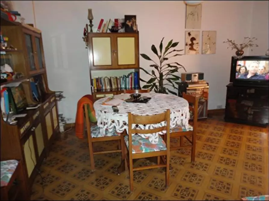 Immagine 11 di Appartamento in vendita  a Castelnuovo Magra