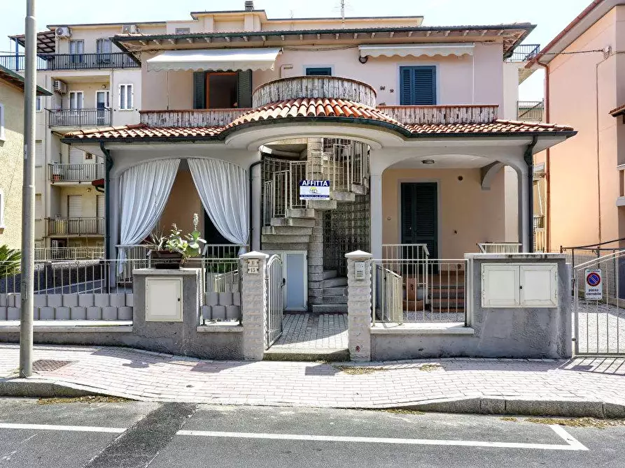 Immagine 5 di Appartamento in affitto  a San Vincenzo