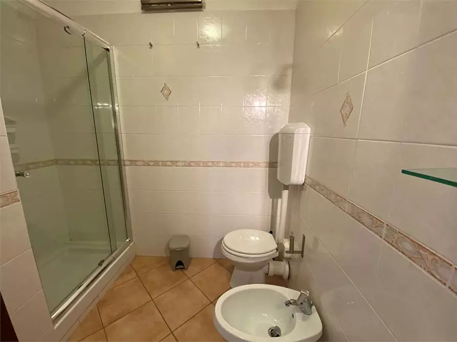 Immagine 17 di Appartamento in affitto  a San Vincenzo