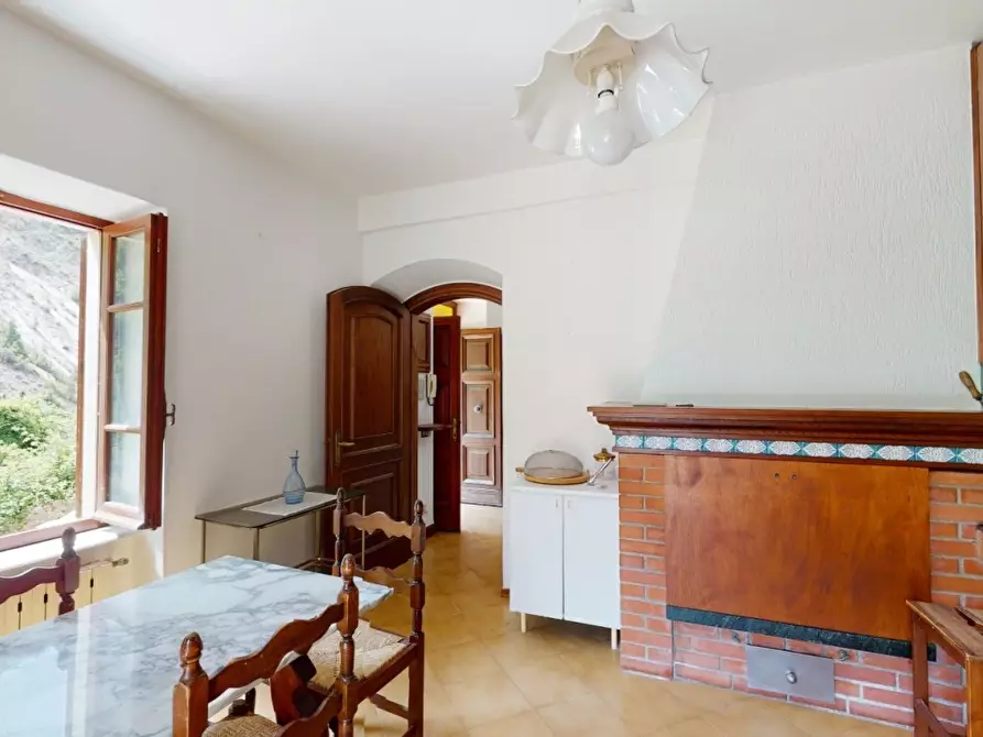 Immagine 9 di Casa semindipendente in vendita  a Carrara