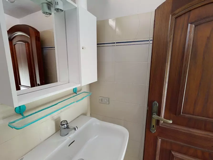 Immagine 12 di Casa semindipendente in vendita  a Carrara