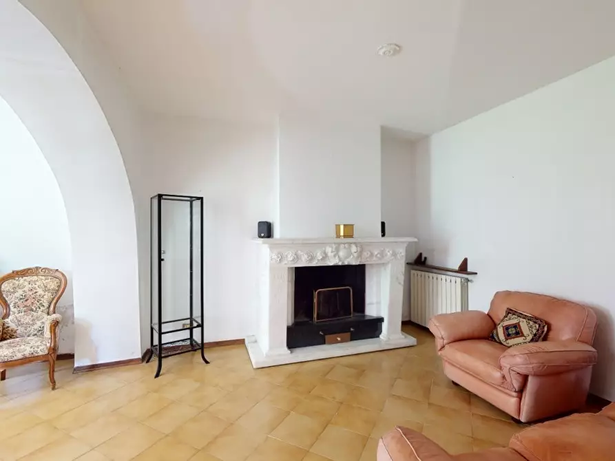 Immagine 5 di Casa semindipendente in vendita  a Carrara