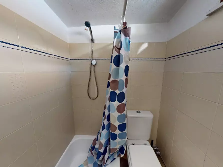 Immagine 15 di Casa semindipendente in vendita  a Carrara