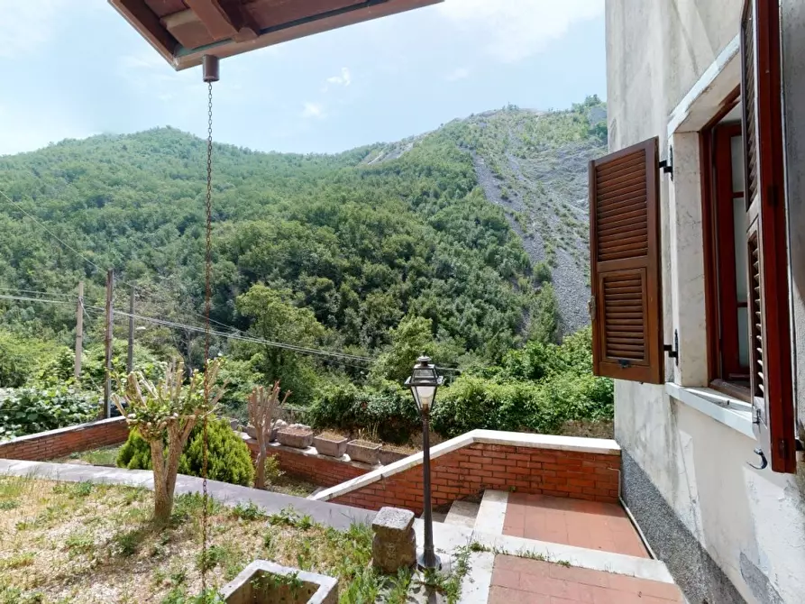 Immagine 17 di Casa semindipendente in vendita  a Carrara