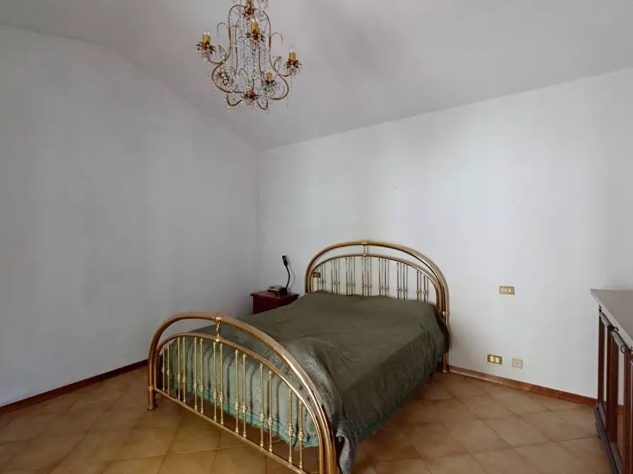 Immagine 3 di Casa semindipendente in vendita  a Carrara