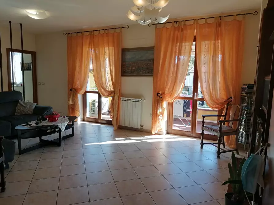 Immagine 7 di Casa semindipendente in vendita  a Carrara