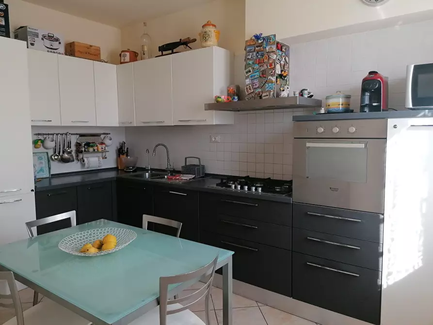 Immagine 11 di Casa semindipendente in vendita  a Carrara