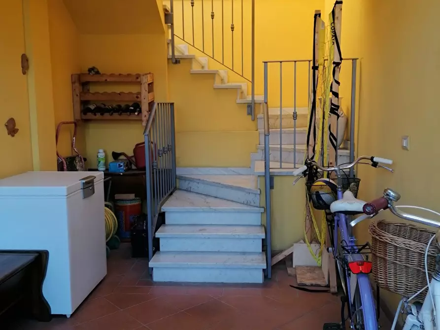 Immagine 5 di Casa semindipendente in vendita  a Carrara