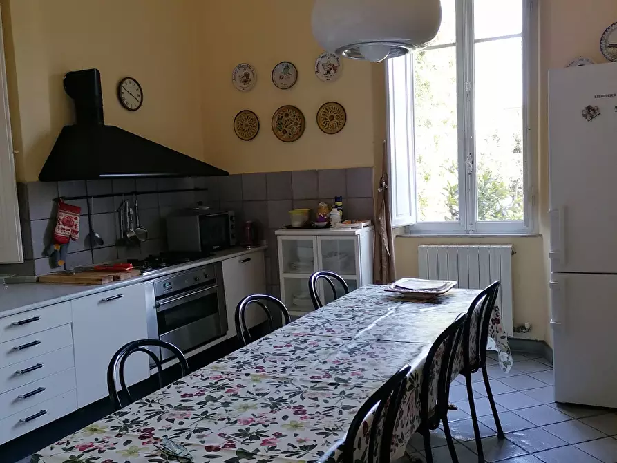 Immagine 15 di Casa indipendente in vendita  a Carrara