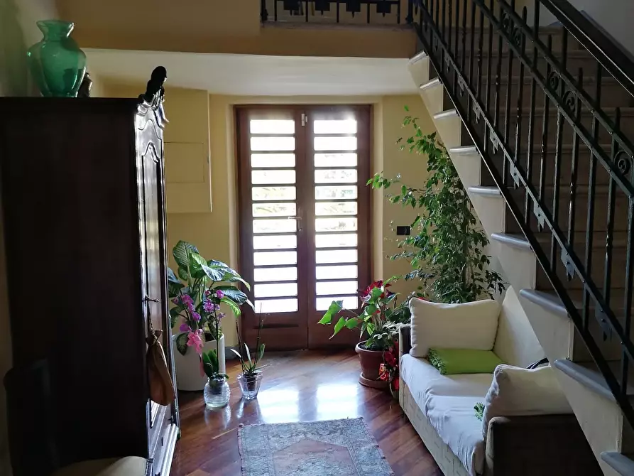 Immagine 7 di Casa indipendente in vendita  a Carrara