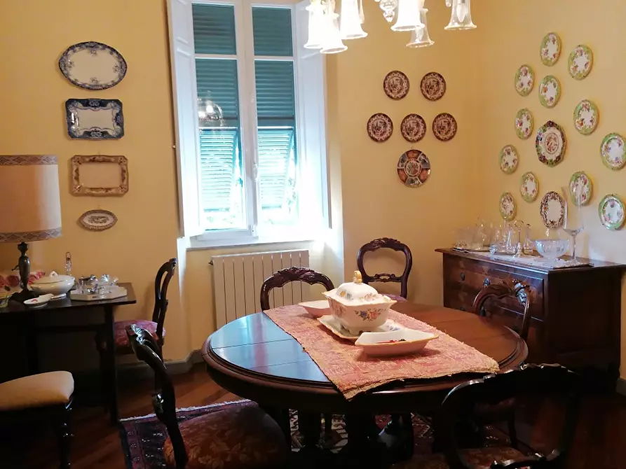 Immagine 12 di Casa indipendente in vendita  a Carrara