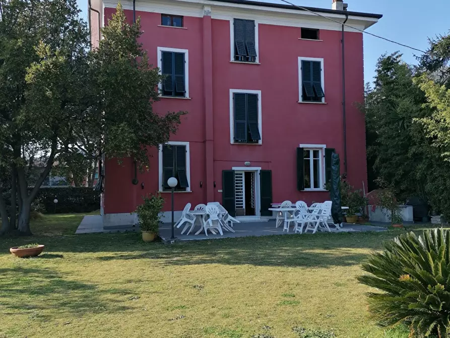 Immagine 5 di Casa indipendente in vendita  a Carrara