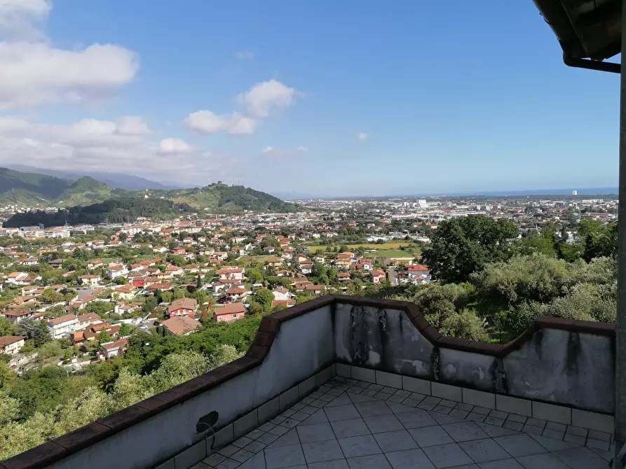 Immagine 34 di Casa indipendente in vendita  a Carrara