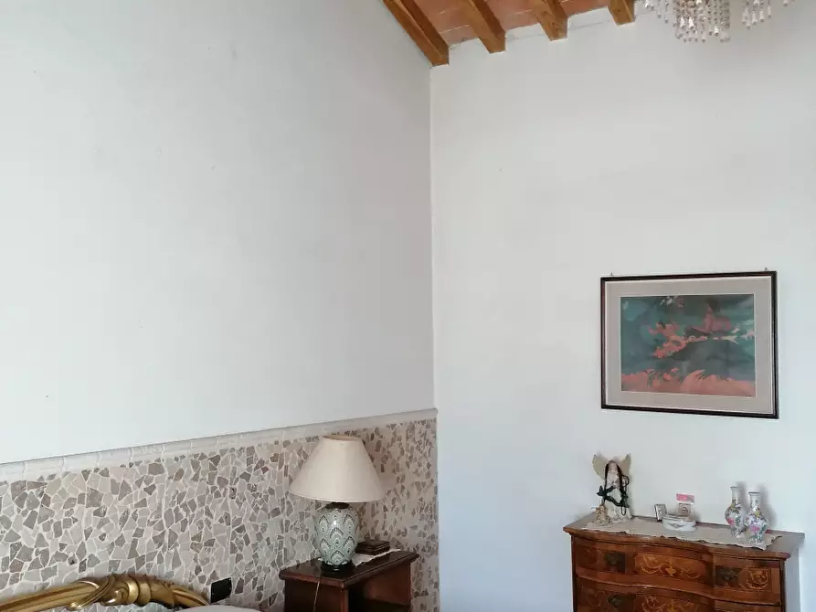 Immagine 33 di Casa indipendente in vendita  a Carrara