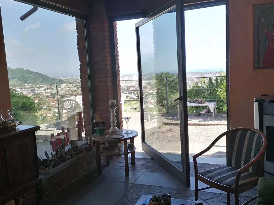 Immagine 13 di Casa indipendente in vendita  a Carrara