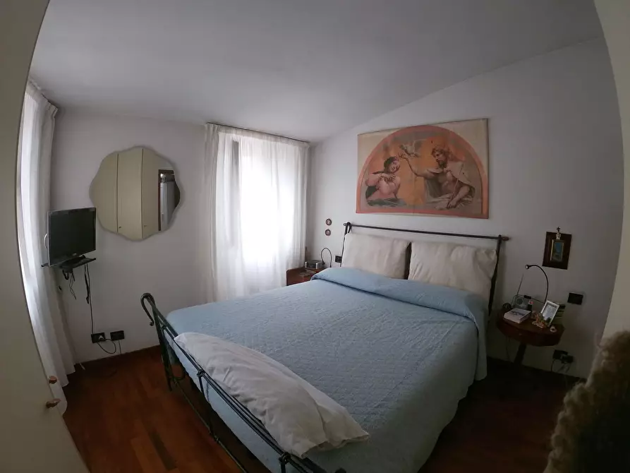 Immagine 12 di Casa semindipendente in vendita  a Carrara