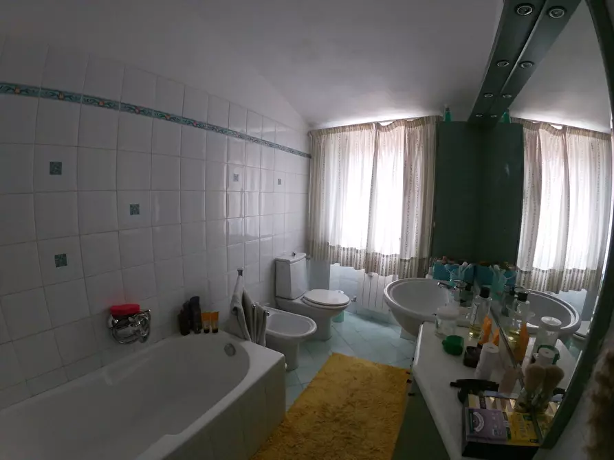 Immagine 14 di Casa semindipendente in vendita  a Carrara