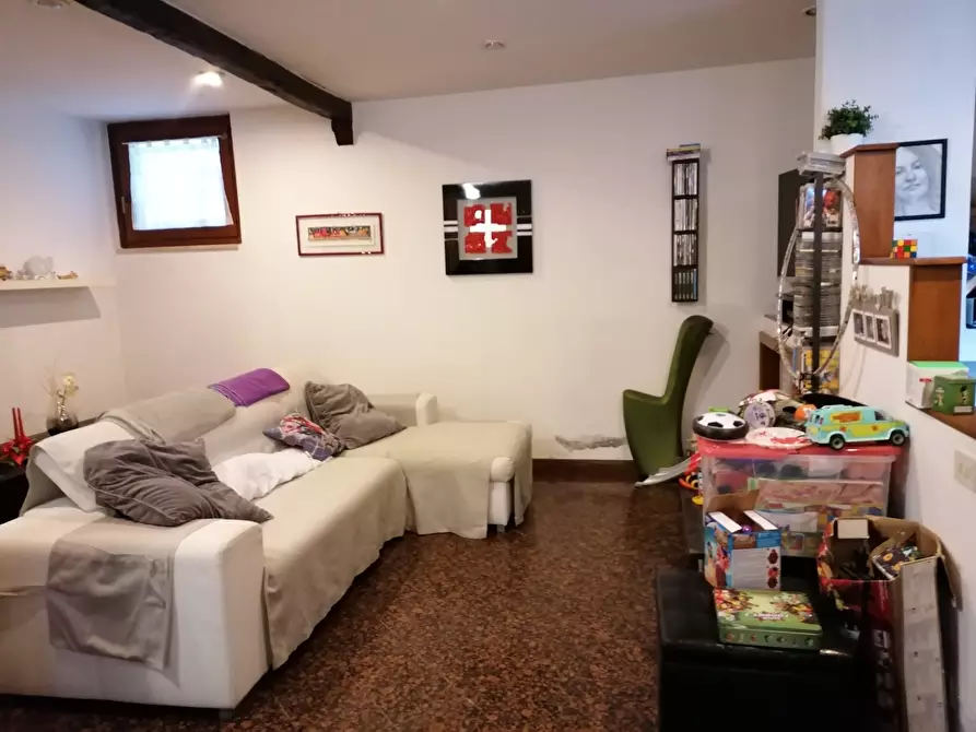 Immagine 8 di Casa semindipendente in vendita  a Carrara