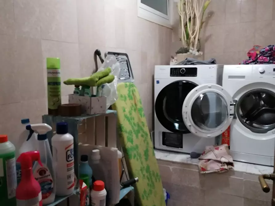 Immagine 11 di Casa semindipendente in vendita  a Carrara