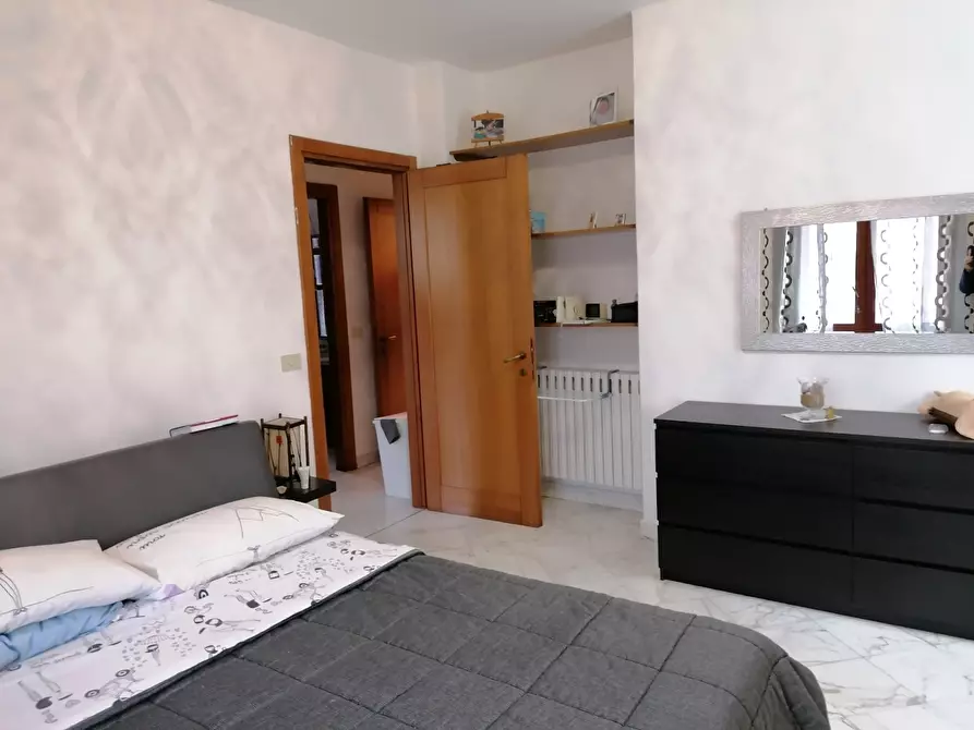 Immagine 15 di Casa semindipendente in vendita  a Carrara