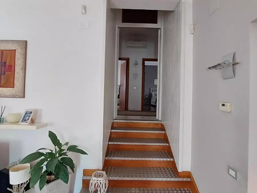 Immagine 6 di Villa in vendita  a Castelfranco Di Sotto