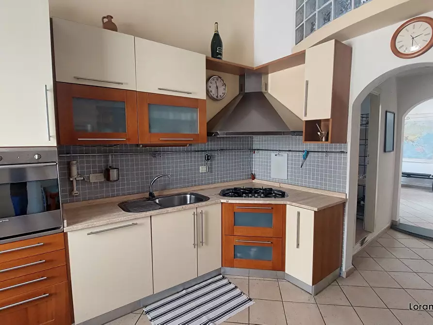 Immagine 13 di Appartamento in vendita  a Pisa