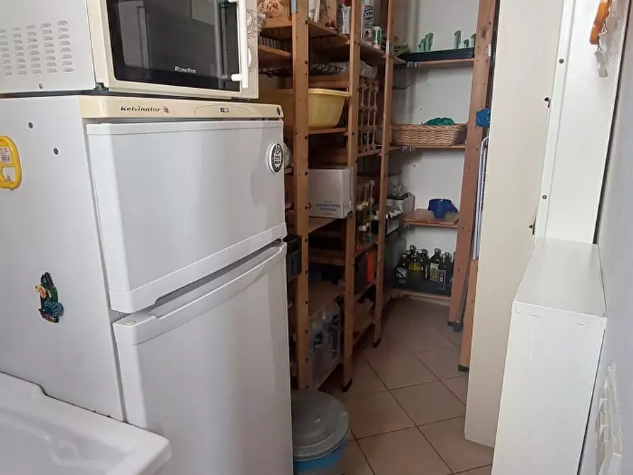 Immagine 15 di Appartamento in vendita  a Pisa