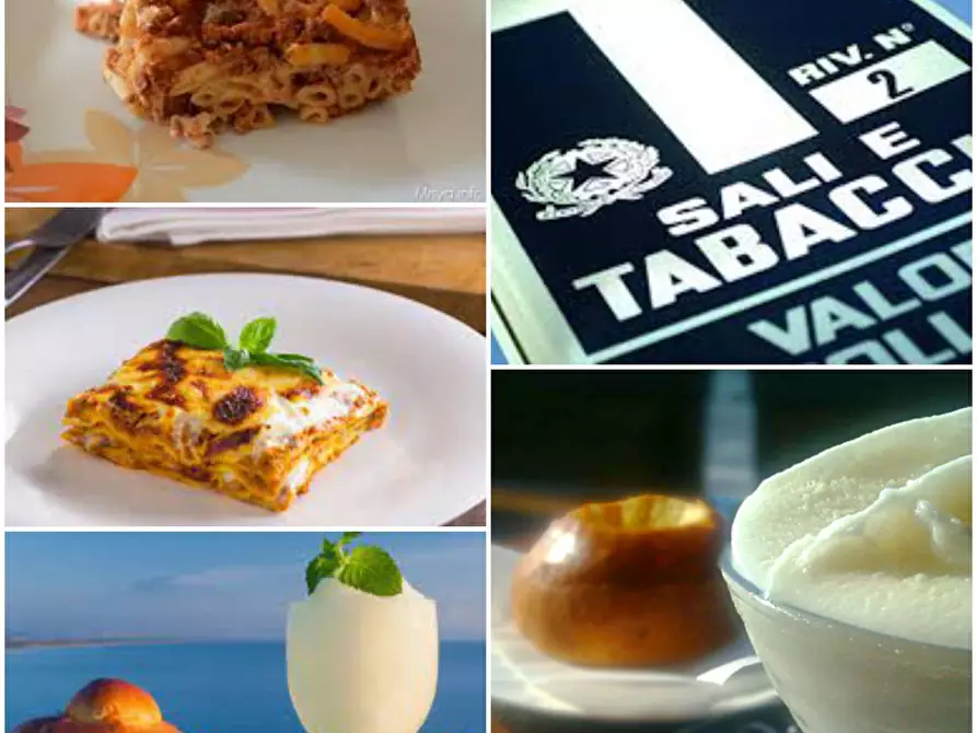 Immagine 3 di Locale commerciale in vendita  a Giardini-Naxos