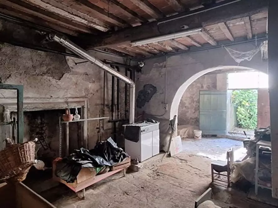 Immagine 27 di Villa in vendita  a Borgo A Mozzano