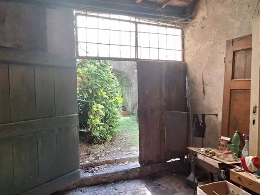 Immagine 26 di Villa in vendita  a Borgo A Mozzano