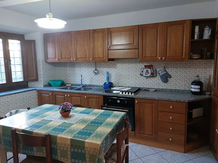 Immagine 10 di Terratetto in vendita  a Bagni Di Lucca