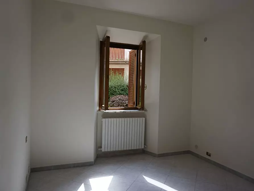 Immagine 3 di Appartamento in vendita  a Gallicano