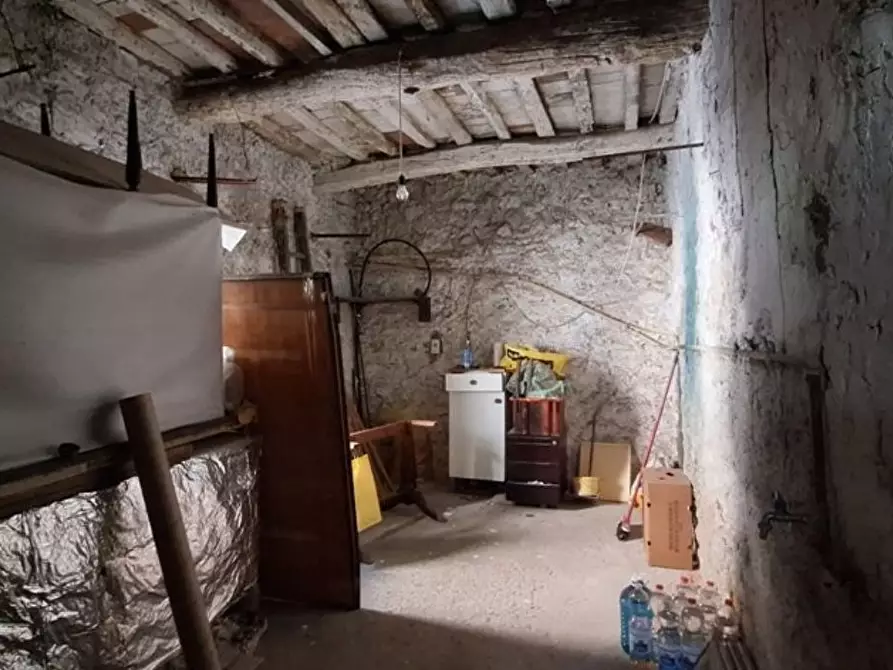 Immagine 21 di Mansarda in vendita  a Borgo A Mozzano