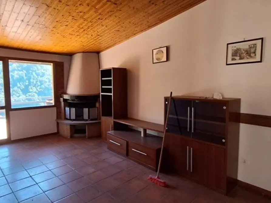 Immagine 16 di Mansarda in vendita  a Borgo A Mozzano