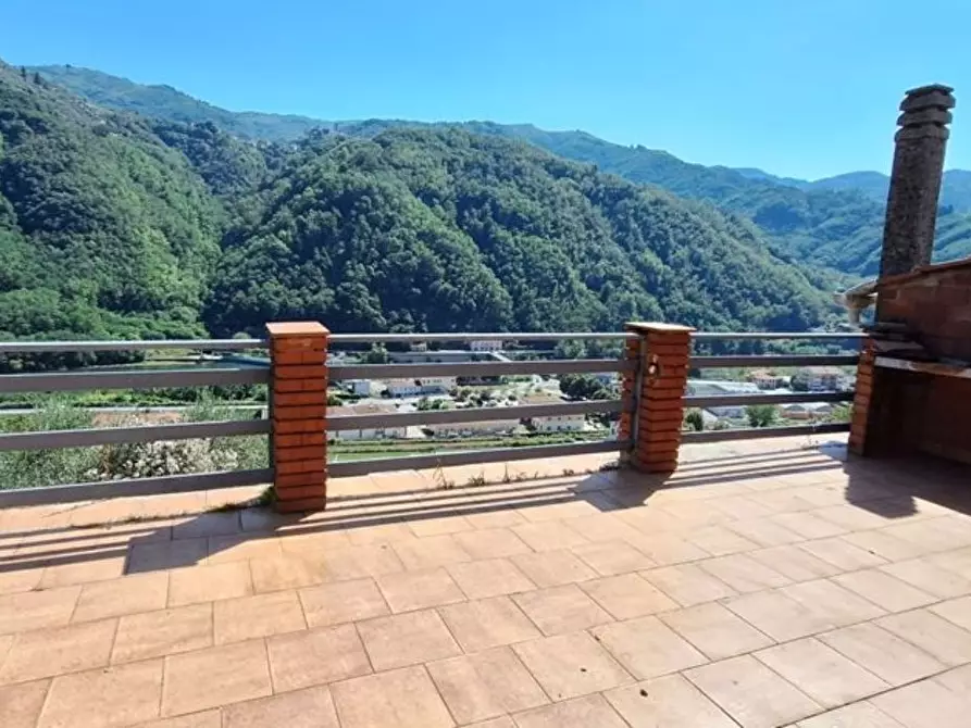 Immagine 1 di Mansarda in vendita  a Borgo A Mozzano