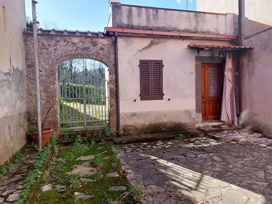 Immagine 7 di Appartamento in vendita  a Pescaglia